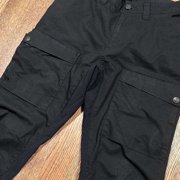 Sold - Picture 4 of 12